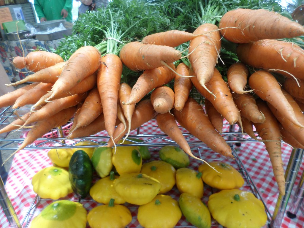 Carrots and squash at the Lake Ella Growers' Market. Photo by Jennifer Taylor.