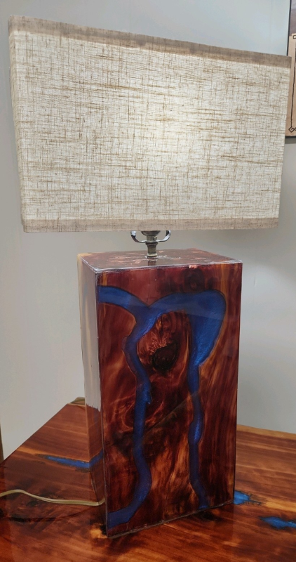 Resin Cedar Lamp Photo
