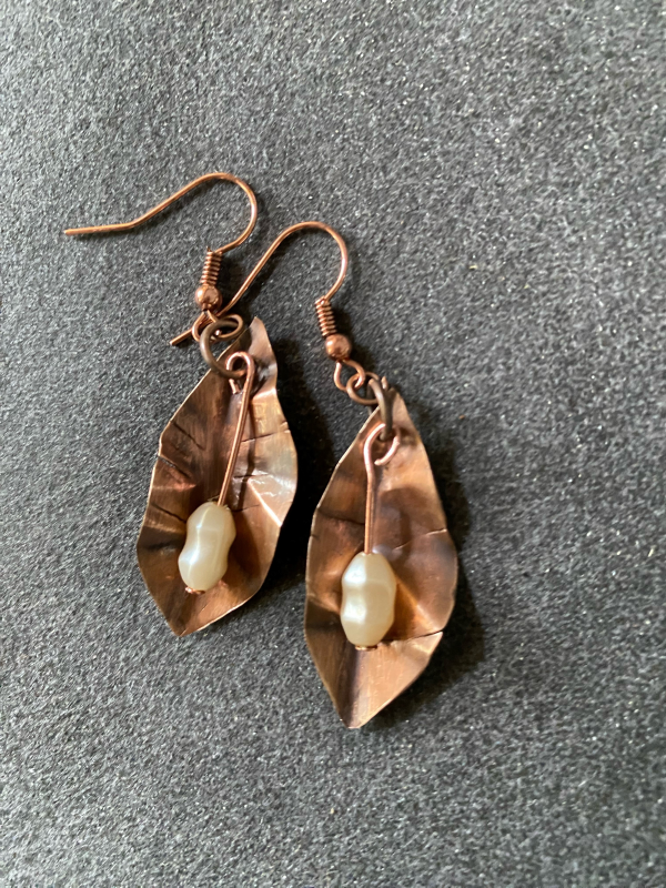 Hand made copper earrings Photo